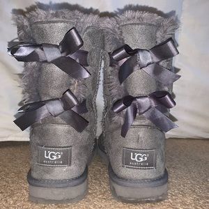 Ugg Bailey Bow Gray Women’s